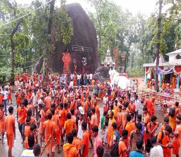 यह शिवलिंग अपने आप बड़ता जा रहा है ! - Hindi Rasayan