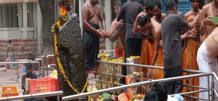 shani-dev_1495260604